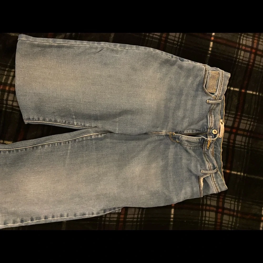 Levi’s - Picture 1 of 4